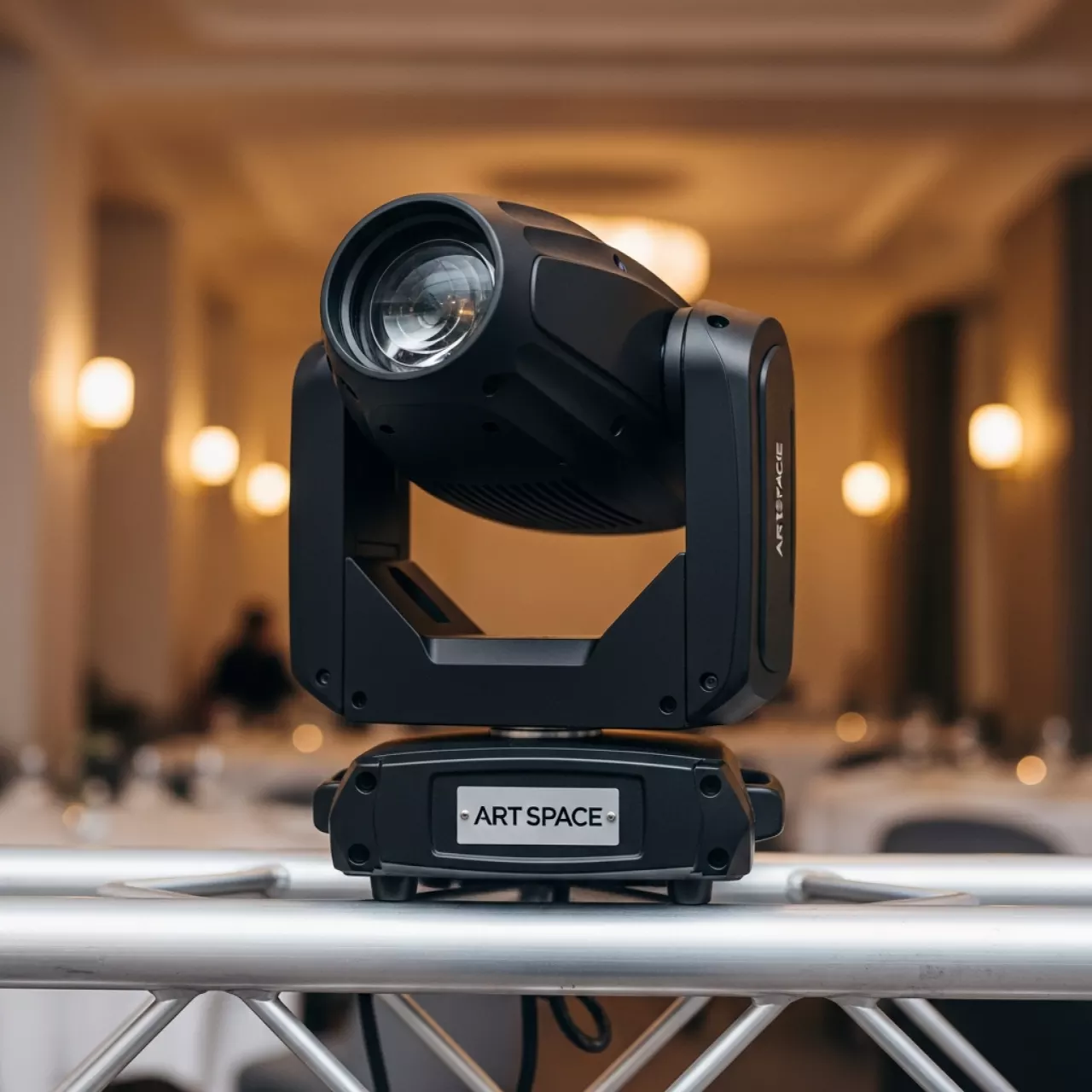 Аренда Голова вращающаяся Arena BlackHawk 280W