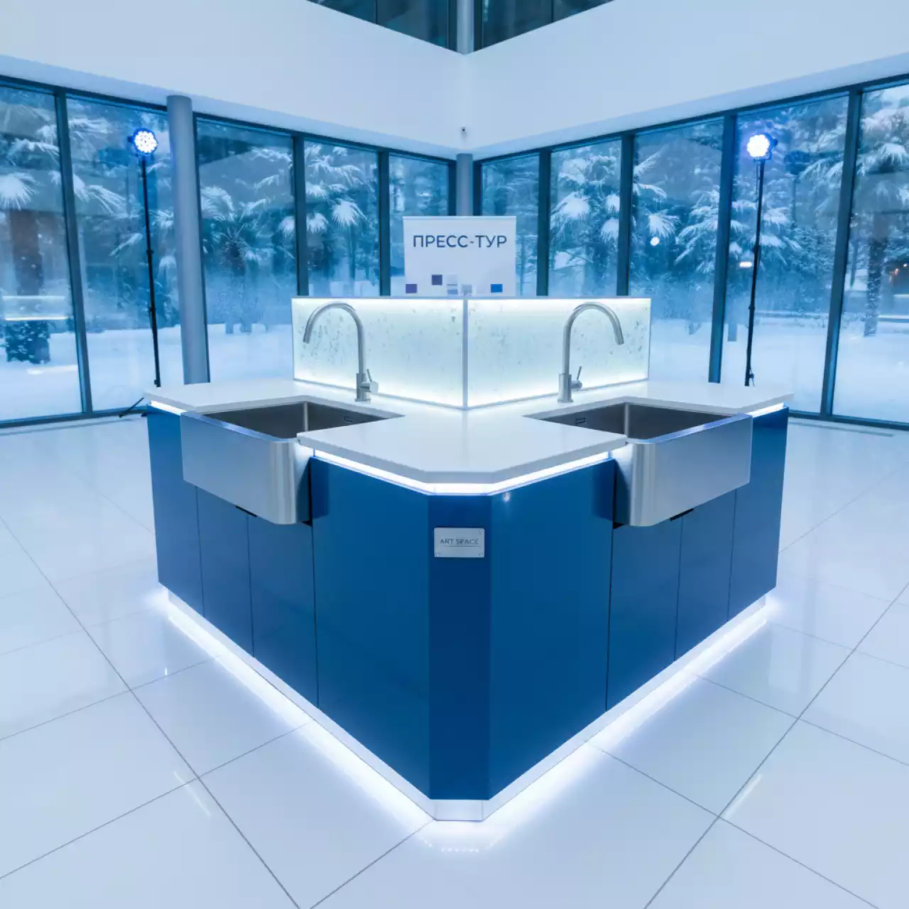 Аренда Мойка лабораторная двойная Courtyard by Marriott Sochi — ART SPACE