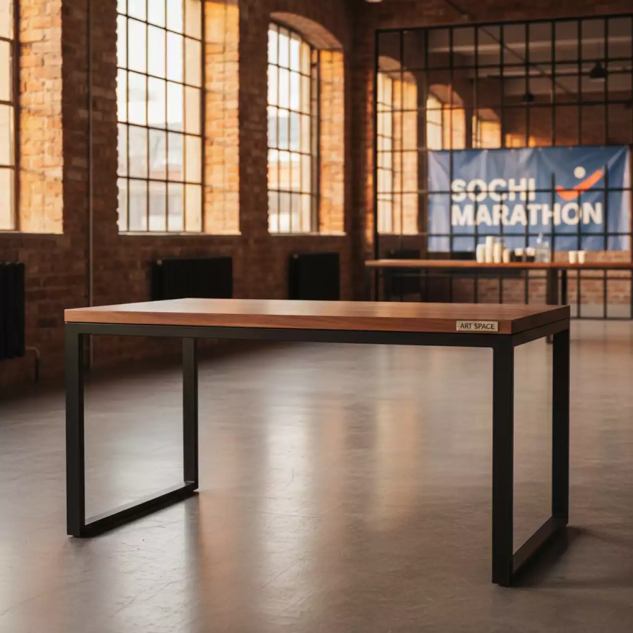 Аренда Парта 140х60 орех в лофте «Студия 21» — ART SPACE