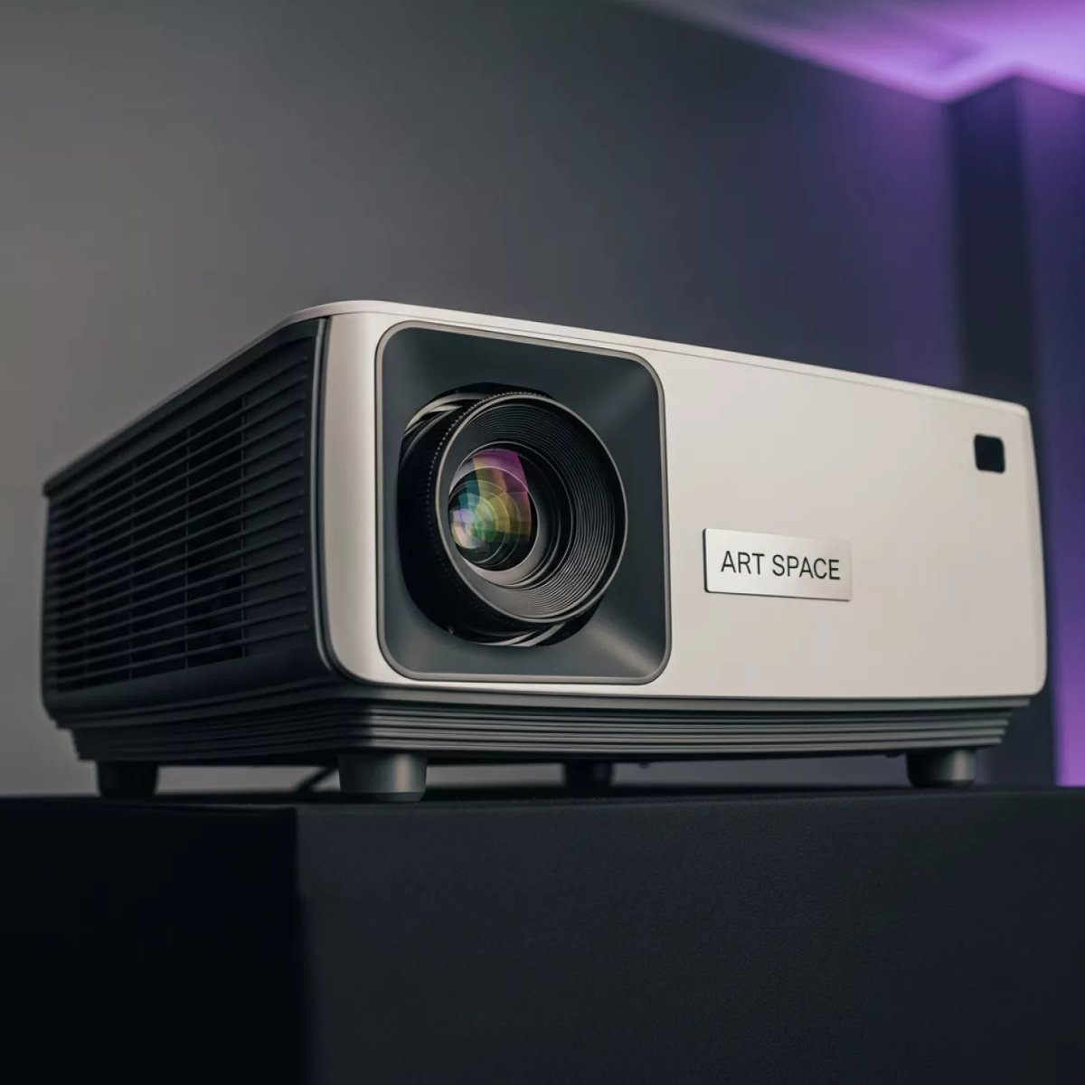 Аренда Проектор Barco HDX 4K 20 в Маринс Парк Отеле