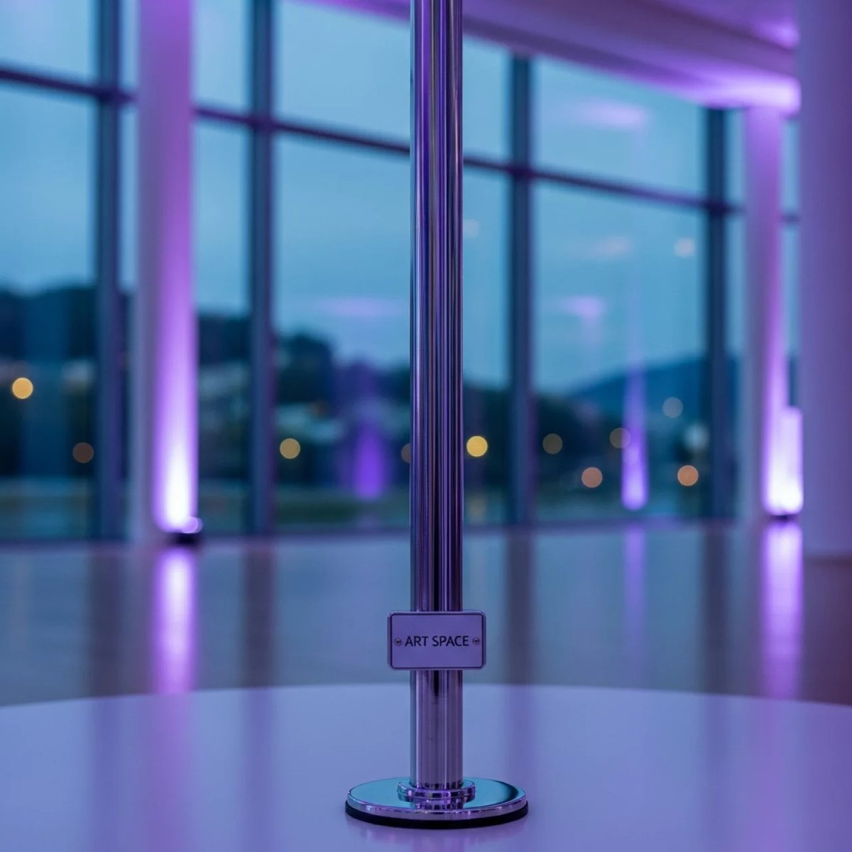 Аренда Шест Pole Totem 2 4 5 м в Imeretinskiy Hotel — ART SPACE