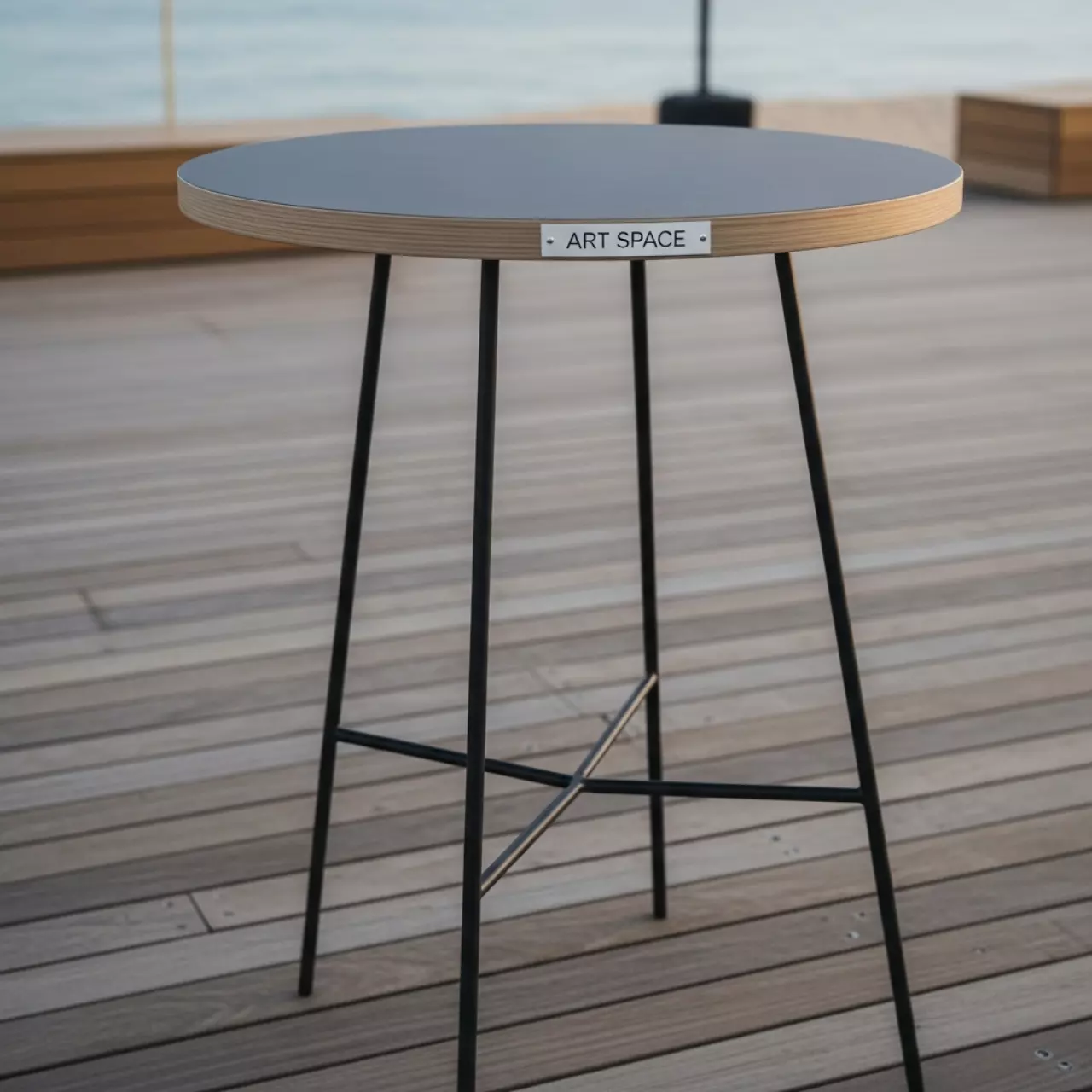 Аренда Стол барный Arki Table CC Compact в пляжном клубе Del Mar — ART SPACE