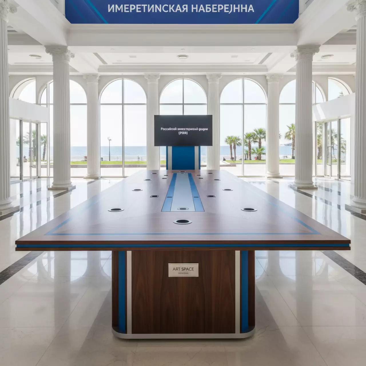 Аренда Стол для конференций с кабель каналом Toa Conference CC60 на Имеретинской набережной — ART SPACE