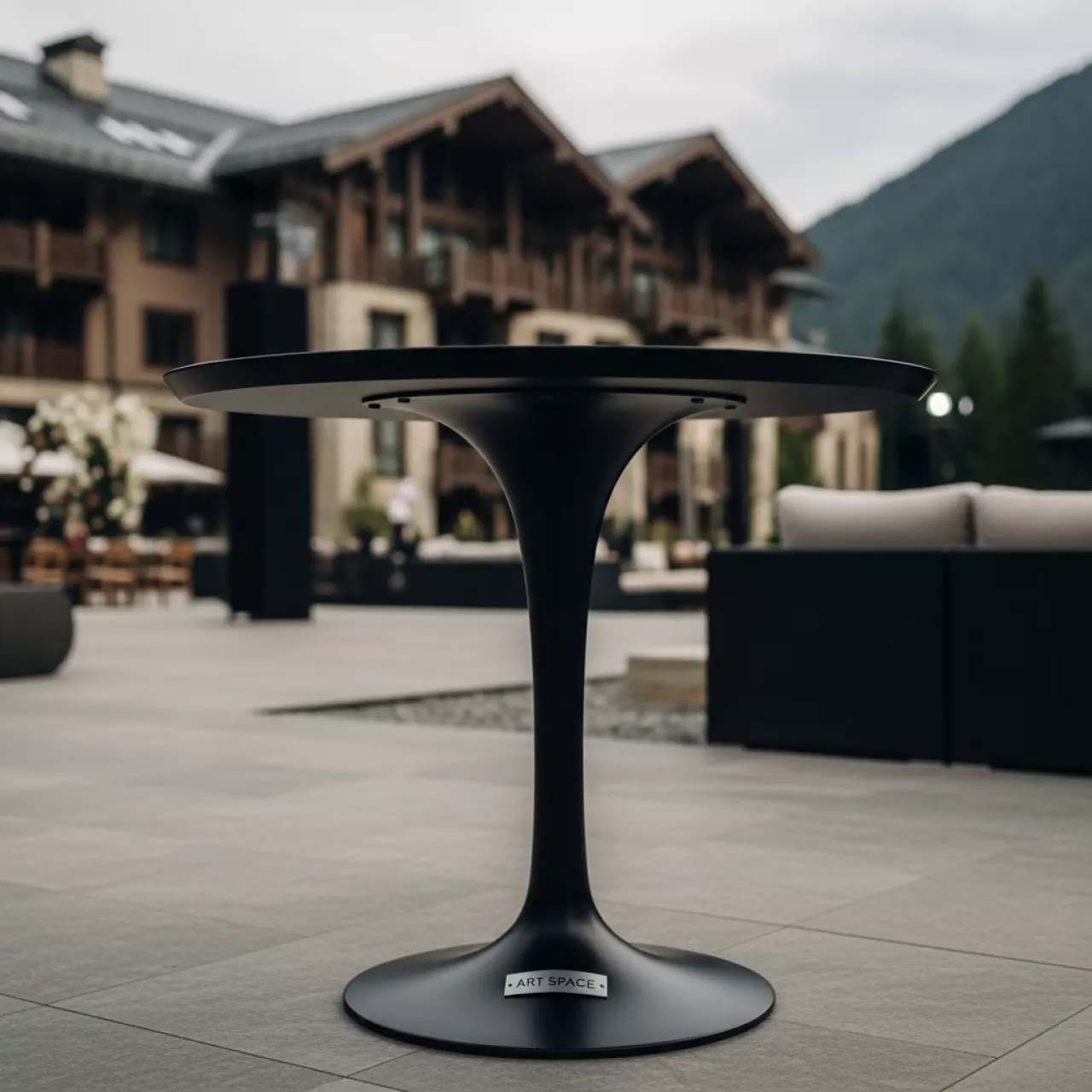 Аренда Стол Tulip черный D 120 в Rixos Krasnaya Polyana